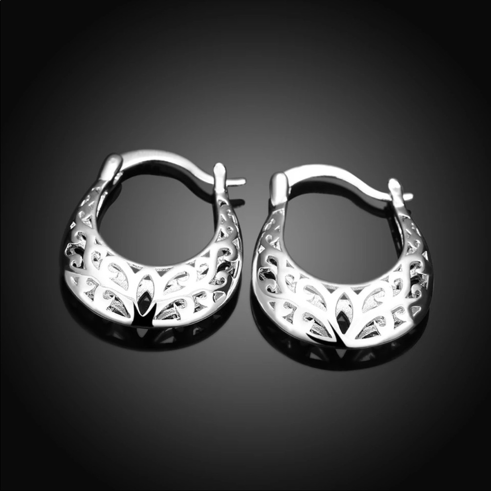 Silver Plated Popular Carved Earrings New - Picture 4 of 6